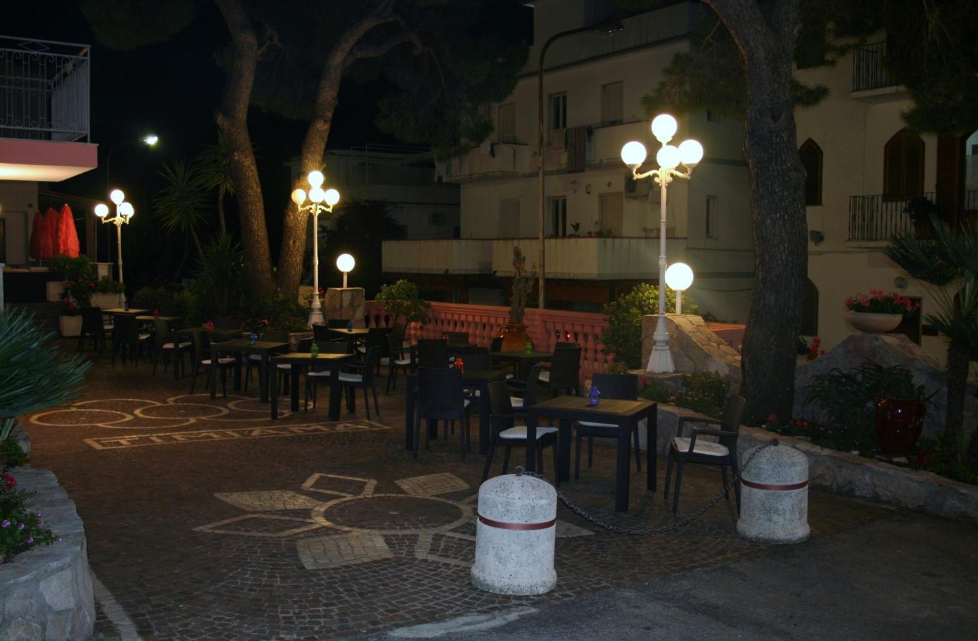 Hotel Timiama Peschici Bagian luar foto