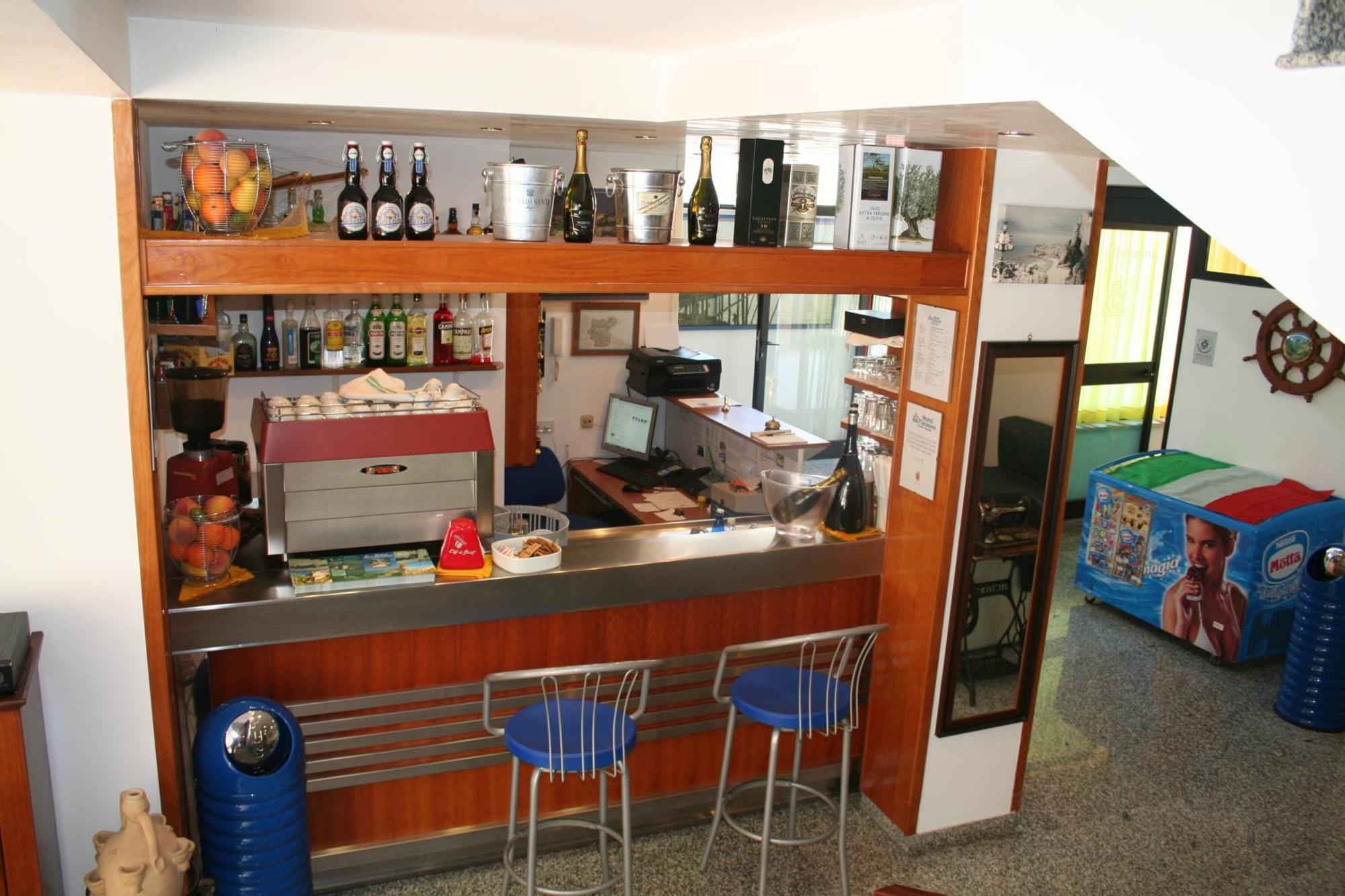 Hotel Timiama Peschici Bagian luar foto