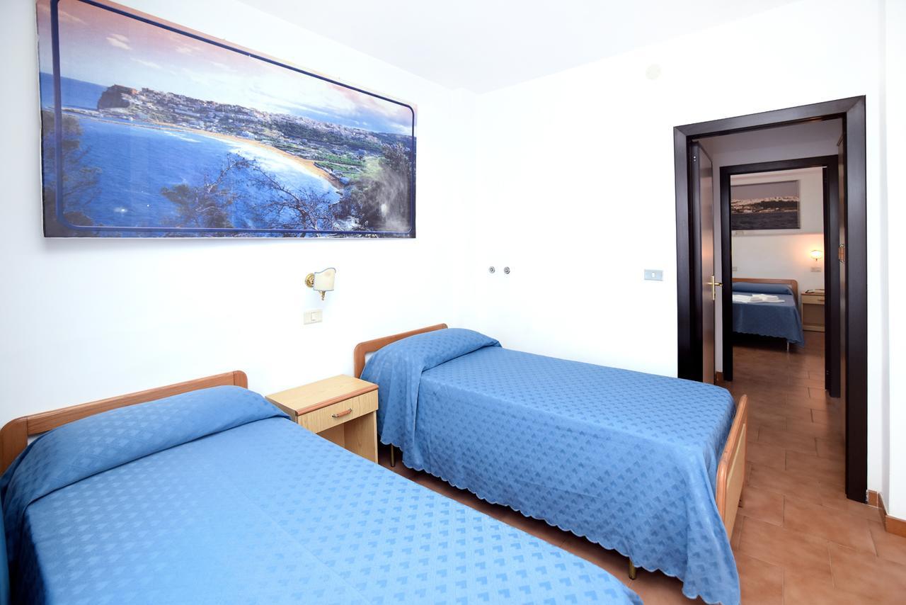 Hotel Timiama Peschici Bagian luar foto